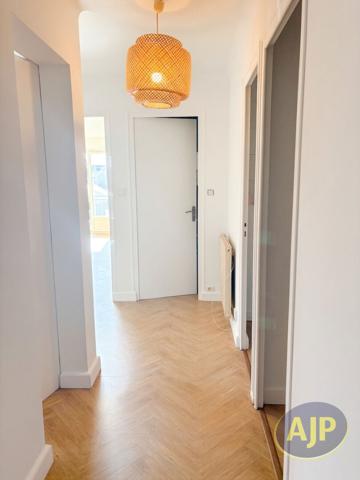 Appartement à vendre Les Sables D Olonne - 3 pièces, 57m² avec 1 chambre(s) à 222 810€ - AJP Immobilier Les Sables-d'Olonne