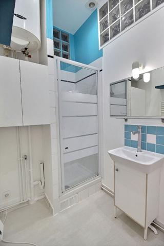 Appartement Romainville 1 studio 33.21 m2 avec cave PLACE CARNOT