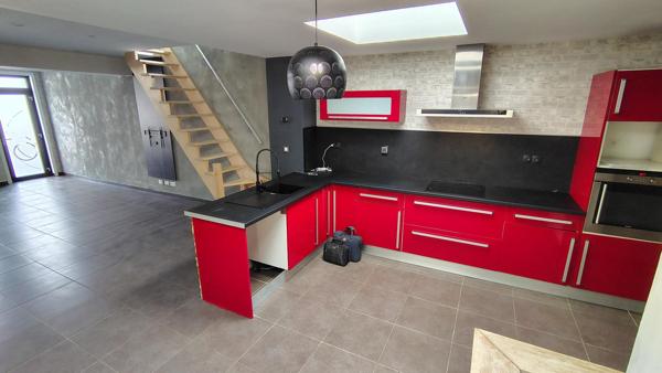 Maison 2 chambres 95 m²+ bureau, cour, AUCUN TRAVAUX !