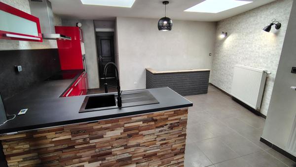 Maison 2 chambres 95 m²+ bureau, cour, AUCUN TRAVAUX !