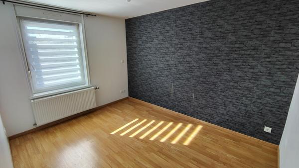 Maison 2 chambres 95 m²+ bureau, cour, AUCUN TRAVAUX !