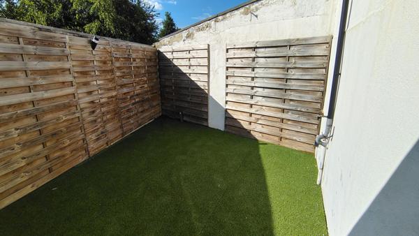 Maison 2 chambres 95 m²+ bureau, cour, AUCUN TRAVAUX !