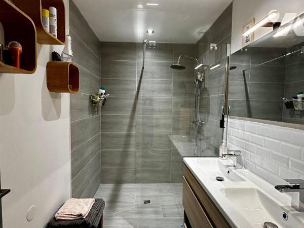 Maison à Vendre à ONDRES (40440) Landes (40)

Très belle maison ossature bois d'environ 103m²...