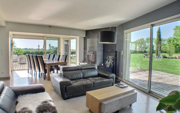 Maison à vendre    5 pièces •  Arnay-le-Duc