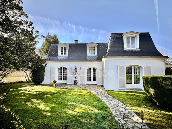 Un havre de paix dans le PARC à 15 mn à pied de la gare : Maison de famille 259 m²