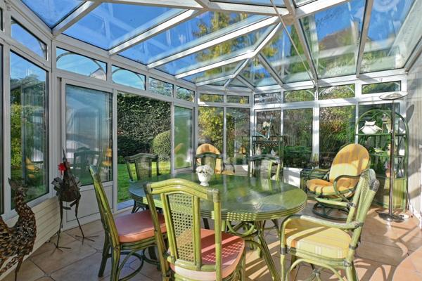 Un havre de paix dans le PARC à 15 mn à pied de la gare : Maison de famille 259 m²