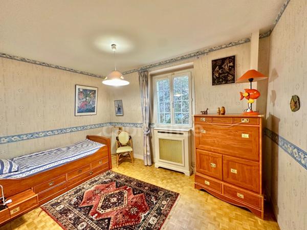 Un havre de paix dans le PARC à 15 mn à pied de la gare : Maison de famille 259 m²