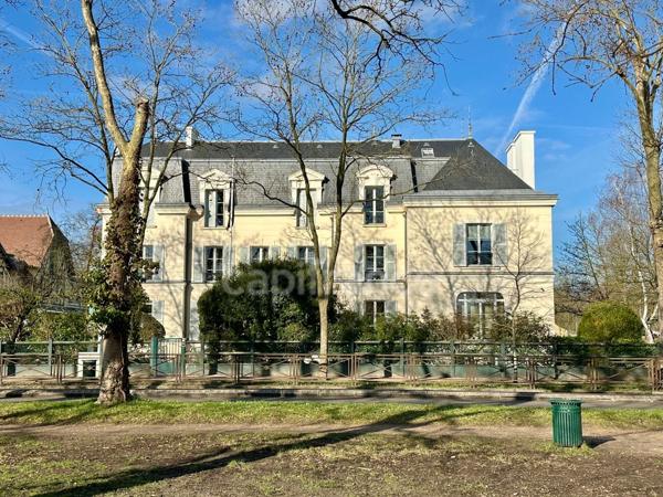 Un havre de paix dans le PARC à 15 mn à pied de la gare : Maison de famille 259 m²