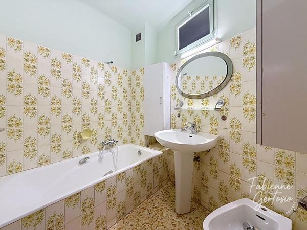Solliès-Toucas ! maison de village de 85m2