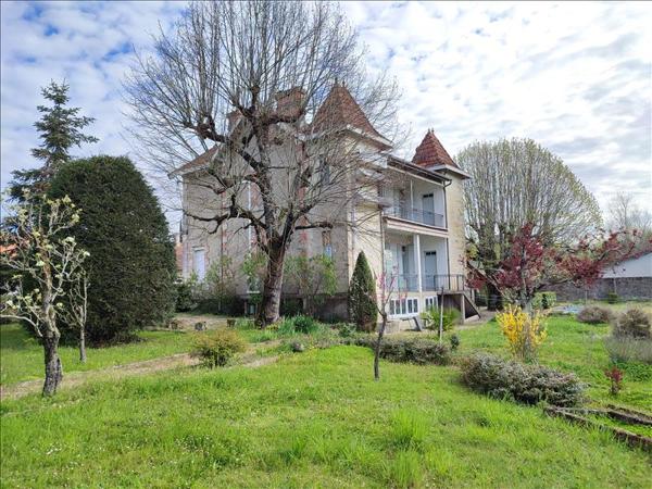 Maison à vendre |  Le Fleix |  8 pièces | 190 m²