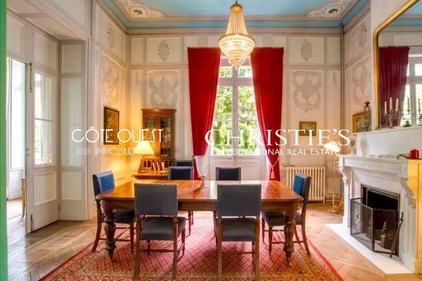 À vendre Habas – Château avec grandes dépendances