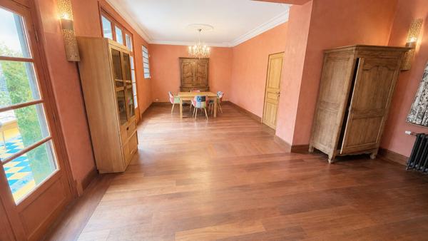 GRANDE MAISON FAMILIALE • LILLE JARDIN DES PLANTES • 200 m² • JARDIN 425 m²