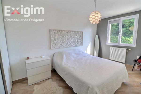 Maison avec jardin et garage - 07300 Saint Jean De Muzols
