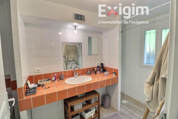 Maison avec jardin et garage - 07300 Saint Jean De Muzols