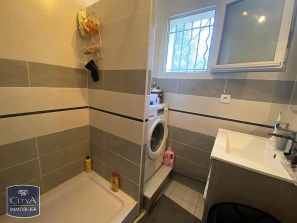 Appartement à louer 2 pièces 45.34m² Nîmes (30900)