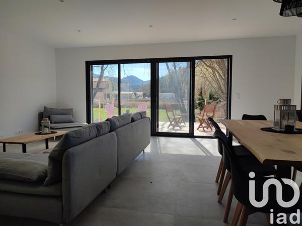 Maison à vendre 4 pièces 102 m² Castellane