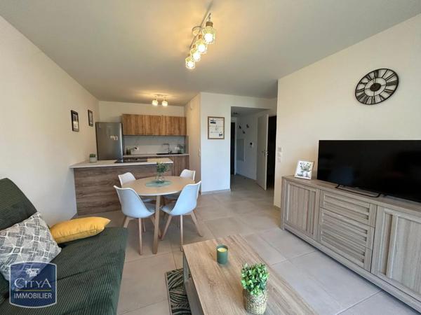 Appartement à louer 2 pièces 43.55m²