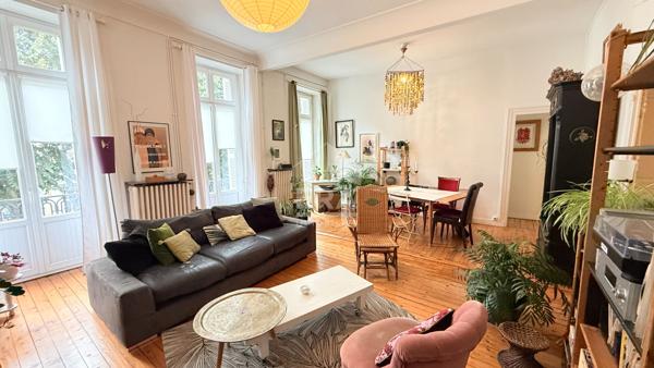 Appartement centre ville de Laval 4 pièce(s) 81.61 m2