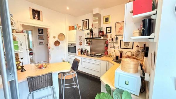 Appartement centre ville de Laval 4 pièce(s) 81.61 m2
