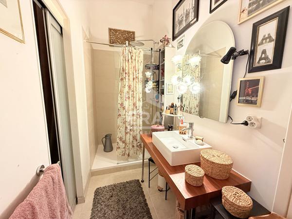 Appartement centre ville de Laval 4 pièce(s) 81.61 m2