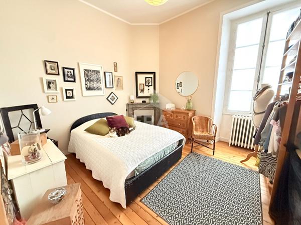 Appartement centre ville de Laval 4 pièce(s) 81.61 m2