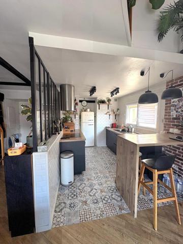 appartement 3 pièces avec 1 box au sous sol dans un quartier calme et proche écoles