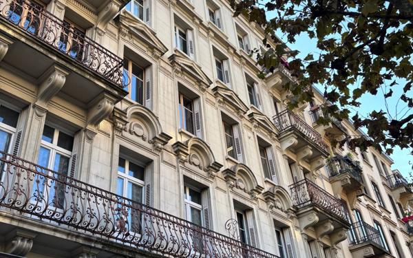 Appartement à vendre    3 pièces • 74 m2 Strasbourg