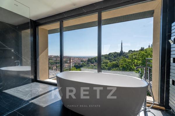 LYON 5ᵉ – PROPRIÉTÉ D'EXCEPTION AVEC VUE PANORAMIQUE SUR FOURVIÈRE ET LA SAÔNE