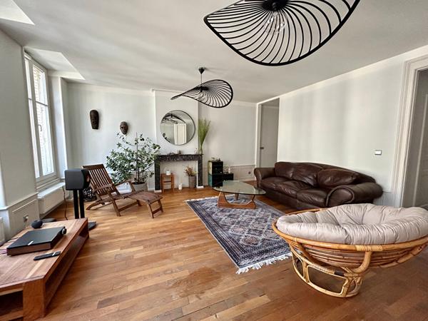 Appartement meublé Nancy 3 pièce(s) 102.56 m2 - HYPER CENTRE