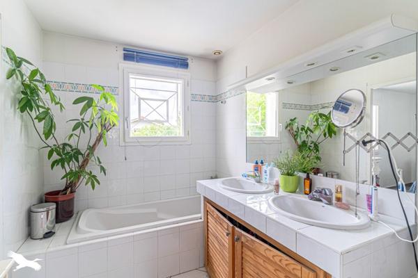 Maison à vendre 649 000 € Bordeaux 6 p 135 m² DPE C