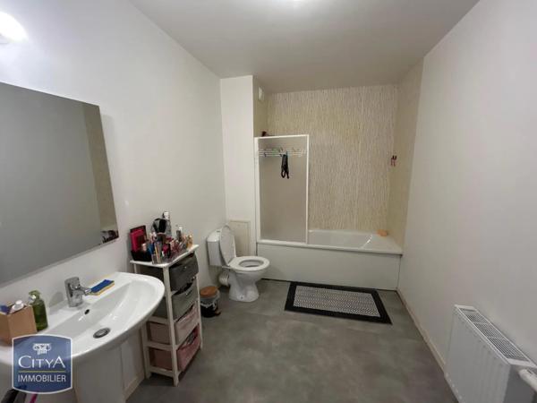 Appartement à louer 2 pièces 46.08m² Rouen (76000)
