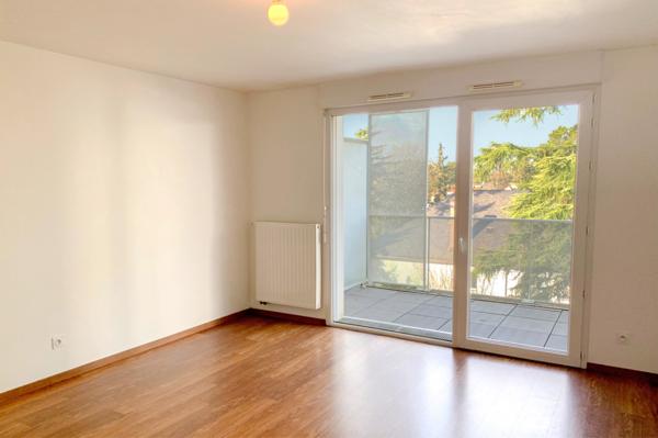 Appartement duplex T3 de 74 m² avec terrasse de 31 m² et balcon