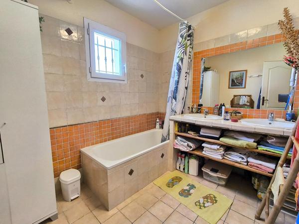 superbe maison dans l'esprit mas provençal