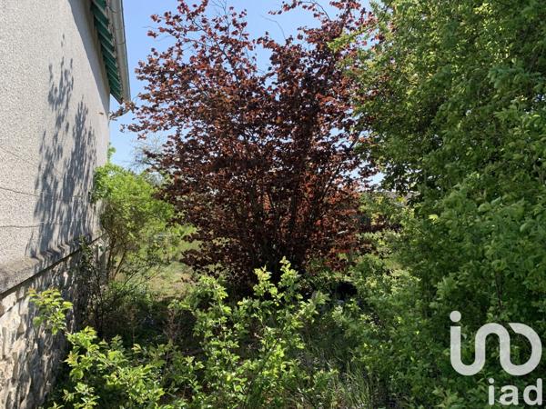 Maison traditionnelle 4 pièces de 70 m² à Cannes-Écluse (77130)