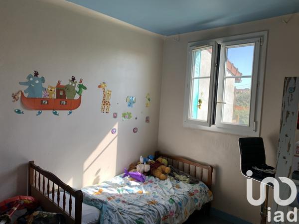 Maison traditionnelle 4 pièces de 70 m² à Cannes-Écluse (77130)