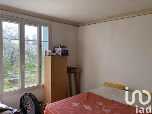 Maison traditionnelle 4 pièces de 70 m² à Cannes-Écluse (77130)