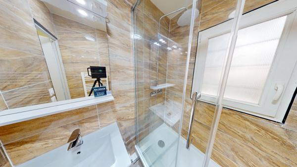 Maison de plain-pied 62.29 m2 avec cave et remise - 94200 Ivry-sur-Seine