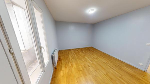 Maison de plain-pied 62.29 m2 avec cave et remise - 94200 Ivry-sur-Seine