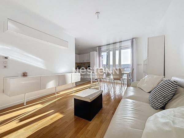 ISSY LES MOULINEAUX - QUARTIER FORT D'ISSY - Vente d'un appartement 3 pièces avec grand terrasse