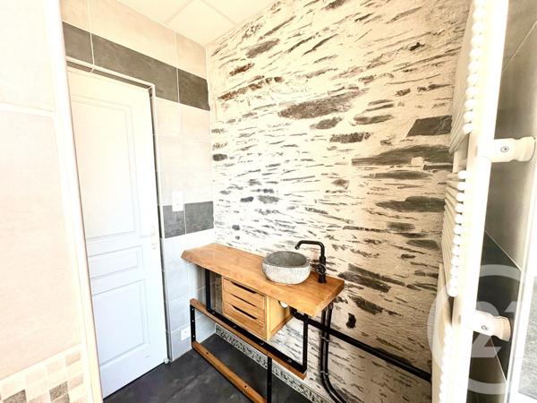 Maison à vendre  9 pièces - 255 m2 RENAZE - 53