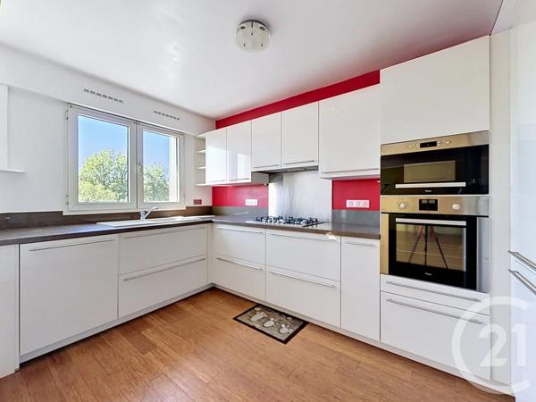 Appartement F4 à vendre  4 pièces - 110,76 m 2   ST MAURICE  - 94