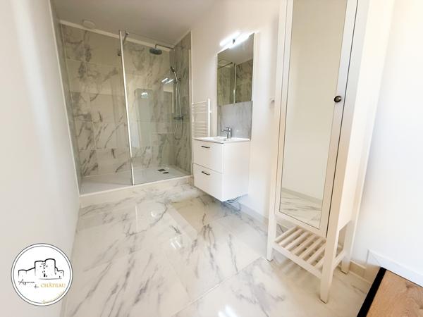 Angers (49000) Saint Léonard - Justices / Spacieuse maison T6