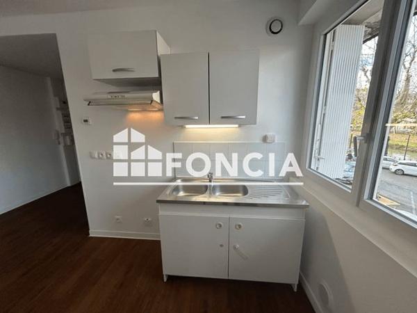 Location Appartement 2 pièces 49.51 m² - 1 RUE DE LISSAGARAY Auch 32000