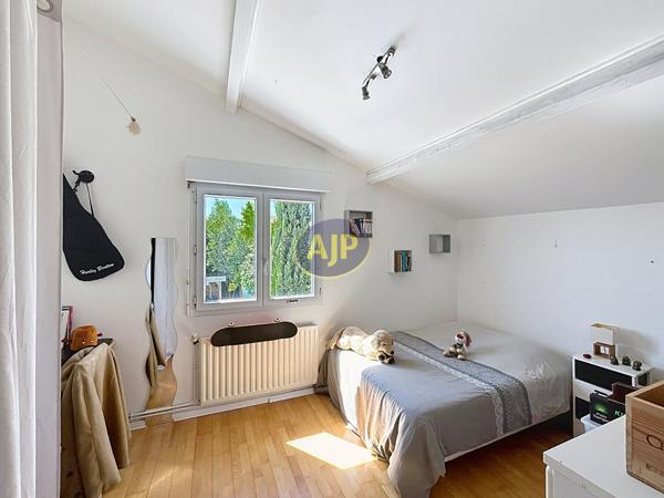 Maison à vendre Merignac - 6 pièces, 167m² avec 5 chambre(s) à 649 000€ - AJP Immobilier Bordeaux Nansouty