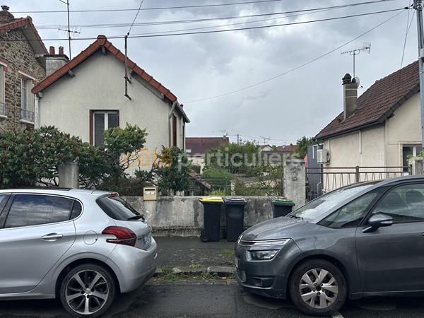 Vente
                Maison61 m² - 4 Pièces -
                    VILLENEUVE LE ROI (94290)