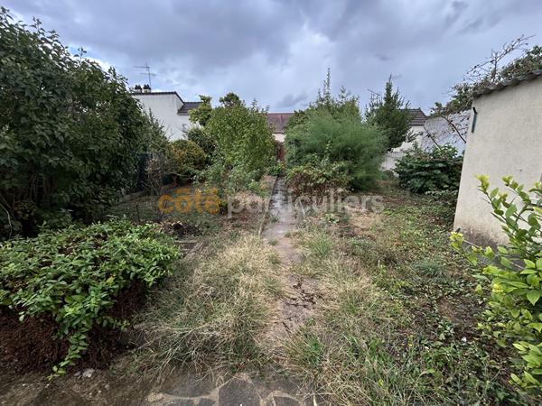Vente
                Maison61 m² - 4 Pièces -
                    VILLENEUVE LE ROI (94290)