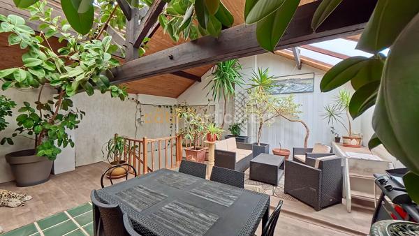 Vente
                Maison109,54 m² - 4 Pièces -
                    LES SABLES D OLONNE (85100)