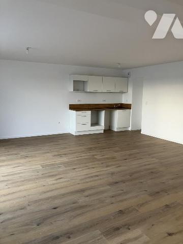 ST-HERBLAIN Beauséjour. Dans immeuble Neuf. T4  de 103 m² + Terrasses de 47 m² et Double Box. Libre