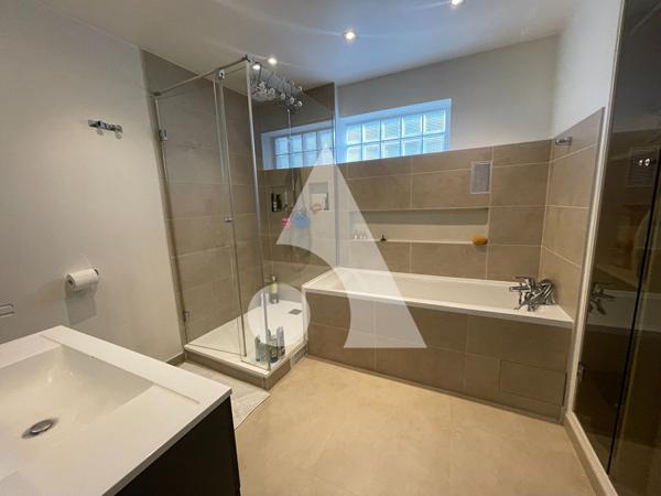 Appartement 3 pièces 84 m2