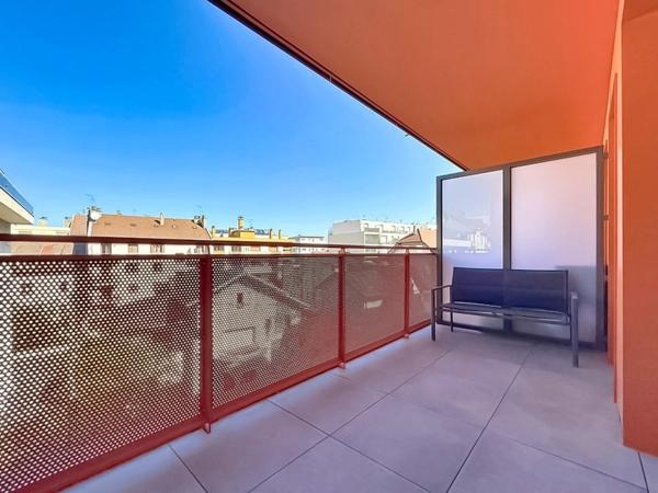 Appartement à louer 4 pièces ANNEMASSE (74)